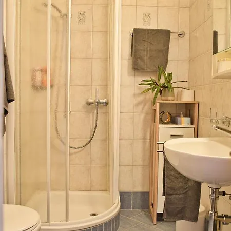 Zentrale In Mit Grossem Balkon Apartamento São Moritz