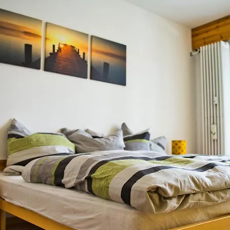 Zentrale In Mit Grossem Balkon *