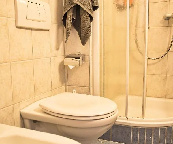 Appartement Zentrale In Mit Grossem Balkon Saint-Moritz