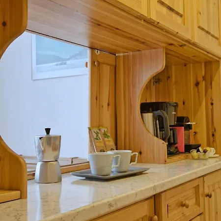 Zentrale In Mit Grossem Balkon