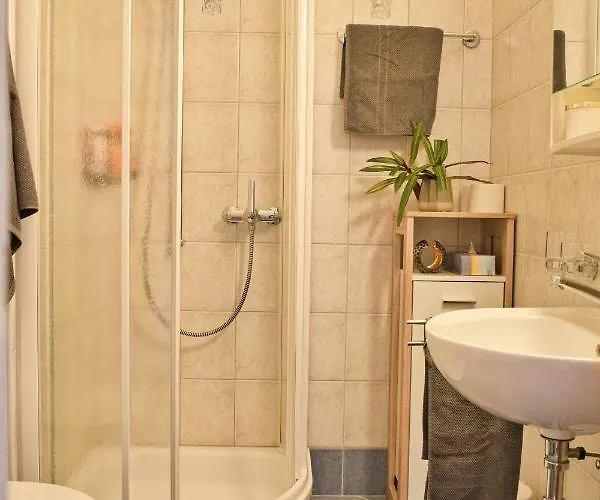 Zentrale In Mit Grossem Balkon Daire Saint-Moritz